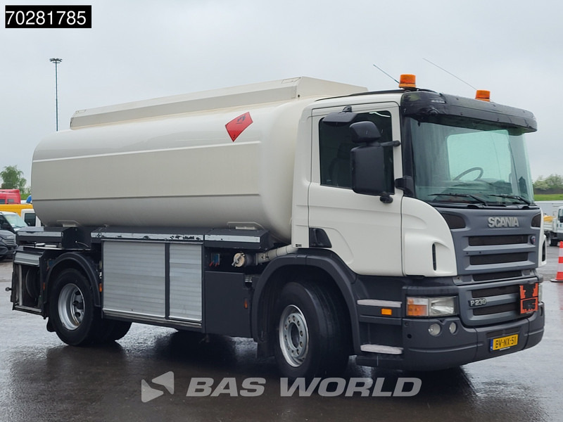 Scania P230 4X2 NL-Truck 3 compartments 16.300 Ltr ADR 3-Pedals Euro 5 - Tankbil: bilde 3 Scania P230 4X2 NL-Truck 3 compartments 16.300 Ltr ADR 3-Pedals Euro 5 - Tankbil: bilde 3