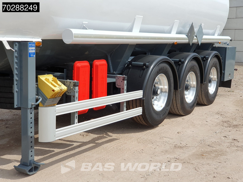 Ny Tanksemi Tanker Solutions CLP-36/1 New! 36.000 L Fuel Tank Liftachse: bilde 12