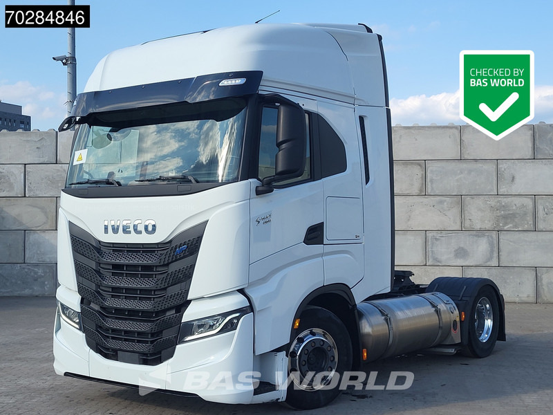 Iveco S-Way 460 S-Way 4X2 Retarder 2x LNG Tanks Navi ACC Alcoa's - Trekkvogn: bilde 1 Iveco S-Way 460 S-Way 4X2 Retarder 2x LNG Tanks Navi ACC Alcoa's - Trekkvogn: bilde 1