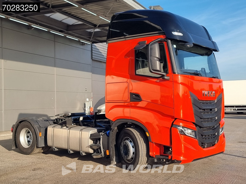 Iveco S-Way 490 4X2 DAMAGED! chassis bent 2x Tanks LED Navi Euro 6 - Trekkvogn: bilde 3 Iveco S-Way 490 4X2 DAMAGED! chassis bent 2x Tanks LED Navi Euro 6 - Trekkvogn: bilde 3