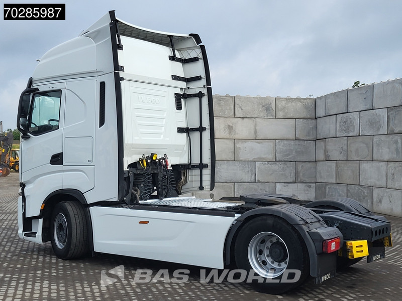 Iveco S-Way 490 4X2 Retarder Standklima 2xTanks Navi - Trekkvogn: bilde 2 Iveco S-Way 490 4X2 Retarder Standklima 2xTanks Navi - Trekkvogn: bilde 2