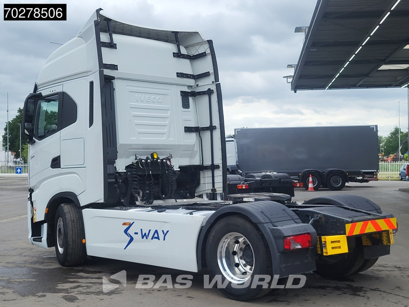 Iveco S-Way 570 S-Way 4X2 Retarder 2x Tanks Standklima Navi Alcoa's - Trekkvogn: bilde 2 Iveco S-Way 570 S-Way 4X2 Retarder 2x Tanks Standklima Navi Alcoa's - Trekkvogn: bilde 2