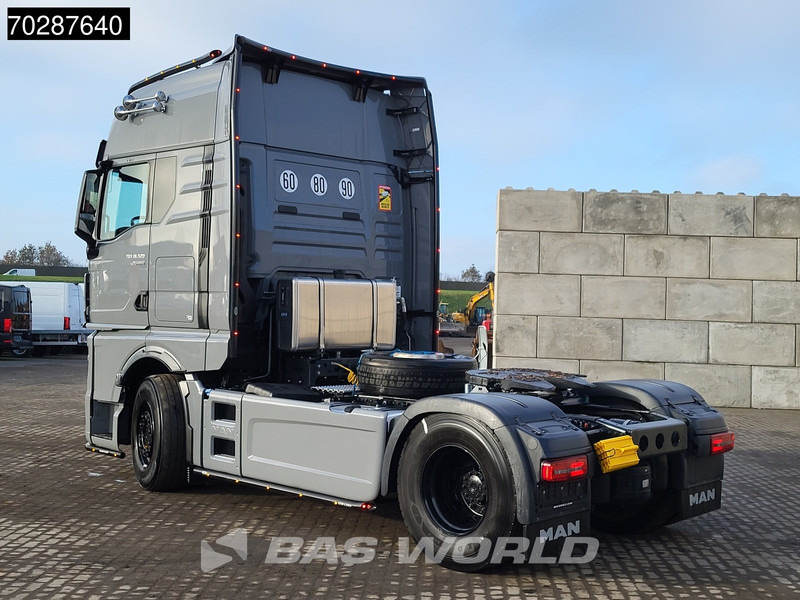 MAN TGX 18.520 4X2 Individual Lion S! New Hydrauliks GX Retarder Full-Air 2x Tanks Navi LED ACC Euro 6 - Trekkvogn: bilde 2 MAN TGX 18.520 4X2 Individual Lion S! New Hydrauliks GX Retarder Full-Air 2x Tanks Navi LED ACC Euro 6 - Trekkvogn: bilde 2