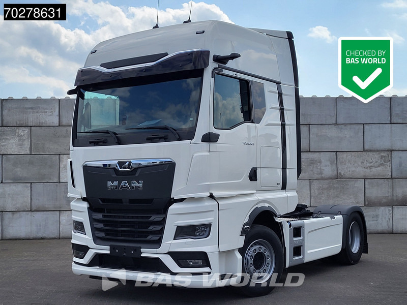MAN TGX 18.520 4X2 NEW! GX Retarder 2x Tanks Standklima MirrorCam Navi LED - Trekkvogn: bilde 1 MAN TGX 18.520 4X2 NEW! GX Retarder 2x Tanks Standklima MirrorCam Navi LED - Trekkvogn: bilde 1