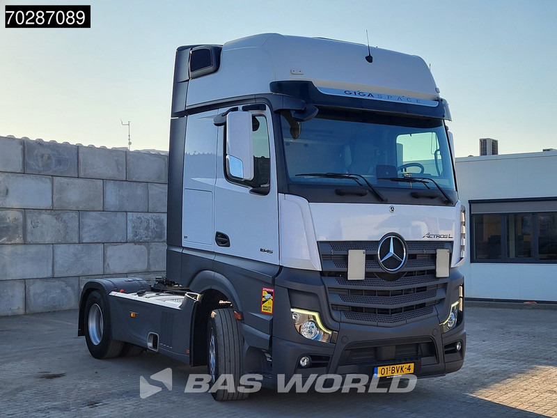 Mercedes-Benz Actros 1845 4X2 NL-Truck Retarder 2xTanks Standklima ACC Navi Euro 6 - Trekkvogn: bilde 3 Mercedes-Benz Actros 1845 4X2 NL-Truck Retarder 2xTanks Standklima ACC Navi Euro 6 - Trekkvogn: bilde 3