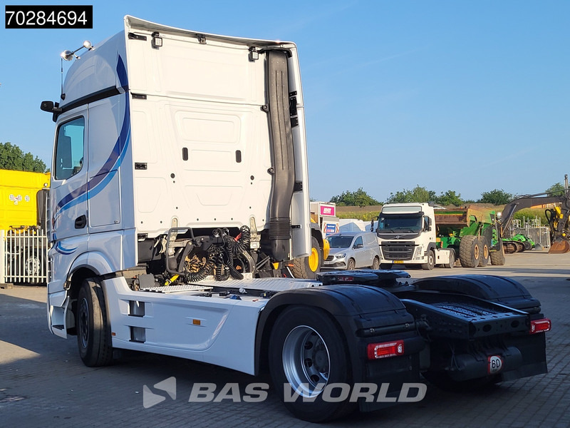 Mercedes-Benz Actros 1945 4X2 GigaSpace 2x Tanks Full-Air Navi MirrorCam ACC - Trekkvogn: bilde 2 Mercedes-Benz Actros 1945 4X2 GigaSpace 2x Tanks Full-Air Navi MirrorCam ACC - Trekkvogn: bilde 2