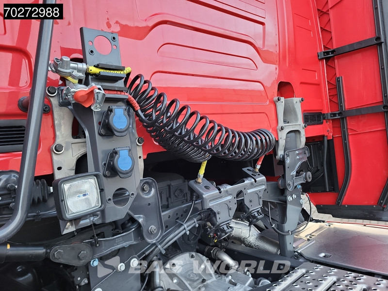 Scania S460 4X2 NEW! Retarder ACC Navi Standklima 2X Tanks - Trekkvogn: bilde 5 Scania S460 4X2 NEW! Retarder ACC Navi Standklima 2X Tanks - Trekkvogn: bilde 5