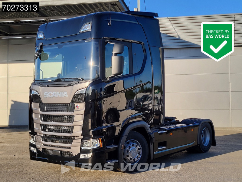Scania S460 4X2 NEW! Retarder ACC Navi Standklima 2X Tanks - Trekkvogn: bilde 1 Scania S460 4X2 NEW! Retarder ACC Navi Standklima 2X Tanks - Trekkvogn: bilde 1