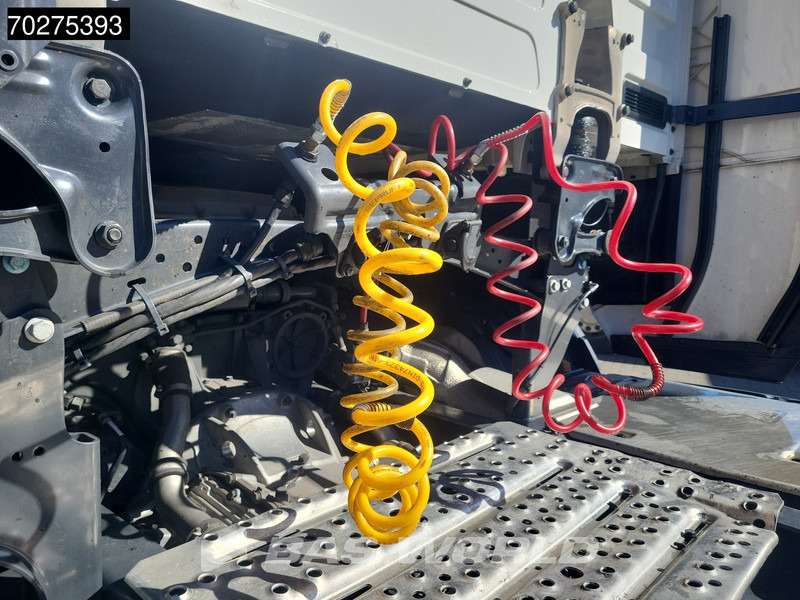 Scania S460 4X2 Retarder 2x Tanks - Trekkvogn: bilde 5 Scania S460 4X2 Retarder 2x Tanks - Trekkvogn: bilde 5