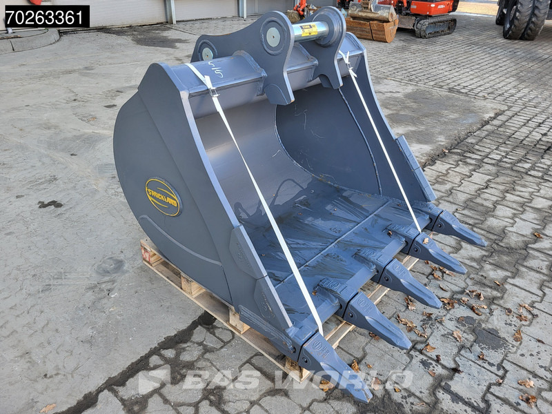 Strickland 13T - Utstyr: bilde 2 Strickland 13T - Utstyr: bilde 2