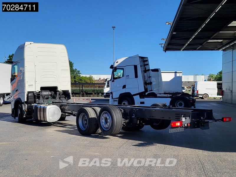 Volvo FH 62 R AERO 6X2 NEW Horsetruck chassis Lift+Lenkachse Dynamic Steering Mirror cam Euro 6 - Chassis lastebil: bilde 2 Volvo FH 62 R AERO 6X2 NEW Horsetruck chassis Lift+Lenkachse Dynamic Steering Mirror cam Euro 6 - Chassis lastebil: bilde 2