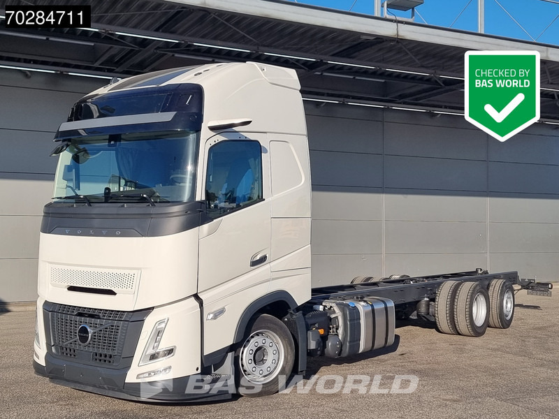 Volvo FH 62 R AERO 6X2 NEW Horsetruck chassis Lift+Lenkachse Dynamic Steering Mirror cam Euro 6 - Chassis lastebil: bilde 1 Volvo FH 62 R AERO 6X2 NEW Horsetruck chassis Lift+Lenkachse Dynamic Steering Mirror cam Euro 6 - Chassis lastebil: bilde 1