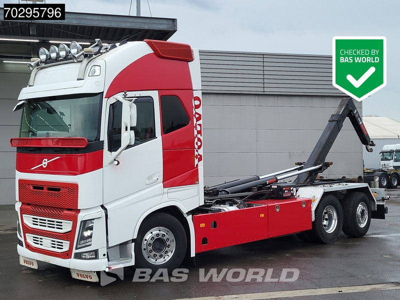 Volvo FH16 750 FH16 6X2 HIAB Multilift XR21S61 Hooklift Lift+steering Axle Automatic Euro 6 - Krokbil: bilde 1 Volvo FH16 750 FH16 6X2 HIAB Multilift XR21S61 Hooklift Lift+steering Axle Automatic Euro 6 - Krokbil: bilde 1