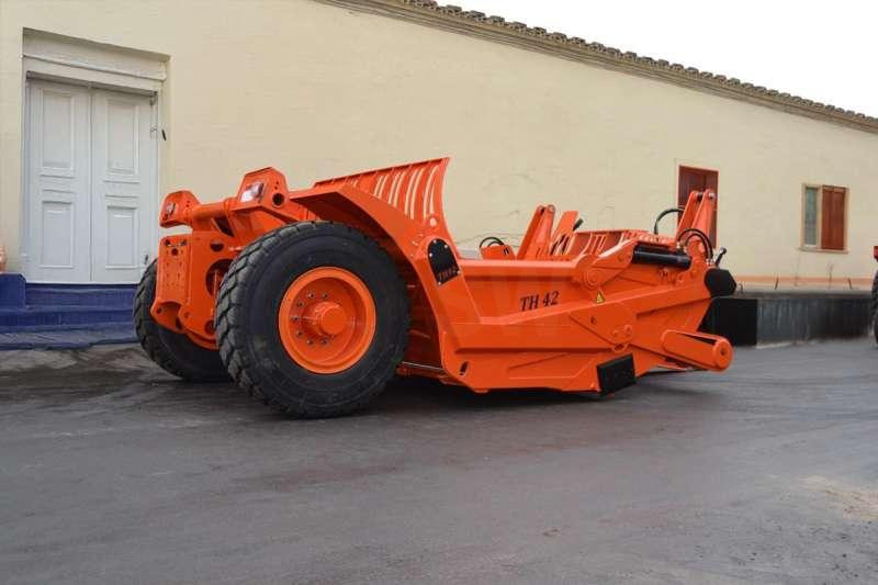 Agrotécnica TH42 - Scraper: bilde 1 Agrotécnica TH42 - Scraper: bilde 1