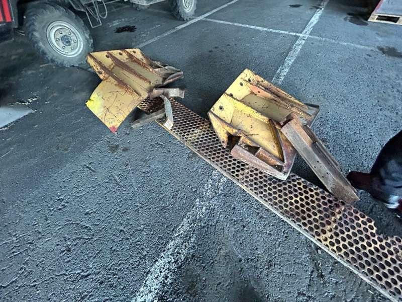 Bulldozer Caterpillar D4H LGP: bilde 31