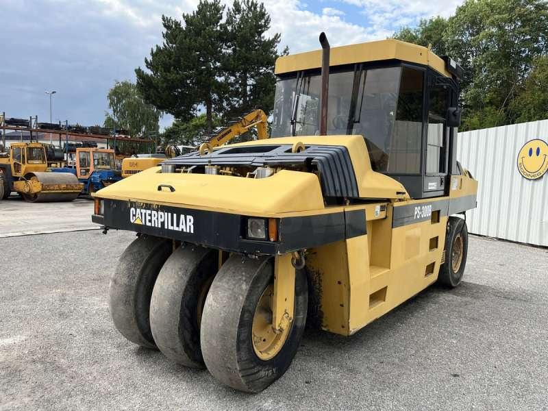 Caterpillar PS300B - Gummihjuls vals: bilde 2 Caterpillar PS300B - Gummihjuls vals: bilde 2