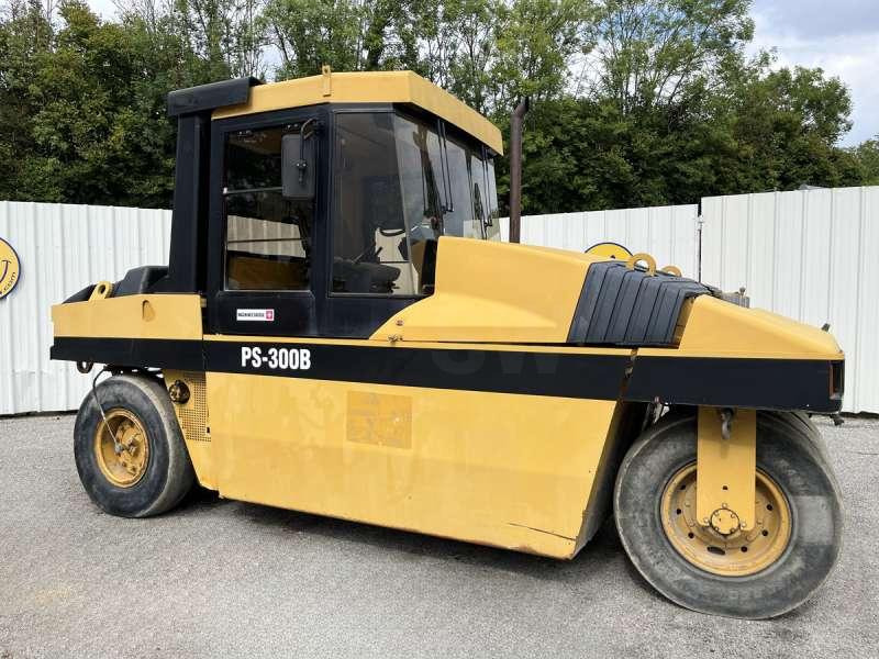 Caterpillar PS300B - Gummihjuls vals: bilde 1 Caterpillar PS300B - Gummihjuls vals: bilde 1