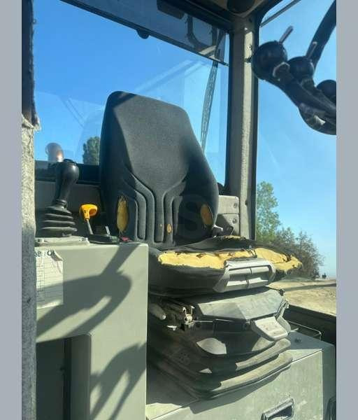 Leie New Holland F106.6A 6X6 MACHINE SUISSE New Holland F106.6A 6X6 MACHINE SUISSE: bilde 9