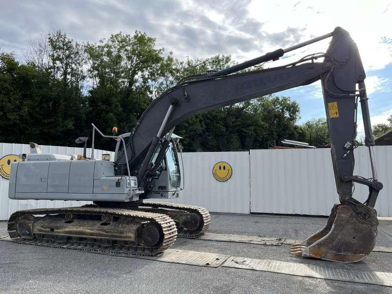 Volvo EC220DL - Beltegraver: bilde 1 Volvo EC220DL - Beltegraver: bilde 1