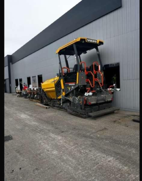 Volvo P2820D MACHINE SUISSE - Asfaltutlegger: bilde 2 Volvo P2820D MACHINE SUISSE - Asfaltutlegger: bilde 2