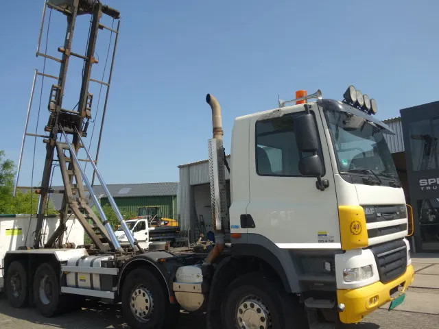 DAF CF 410 8X4 NCH CONTAINER SYSTEEM 32 TON 90 graden silo containers - Lastebil med kabelsystem: bilde 2 DAF CF 410 8X4 NCH CONTAINER SYSTEEM 32 TON 90 graden silo containers - Lastebil med kabelsystem: bilde 2