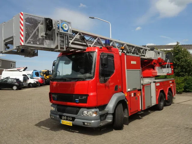 DAF LF 55.250 METZ 30 meter - Brannbil: bilde 1 DAF LF 55.250 METZ 30 meter - Brannbil: bilde 1