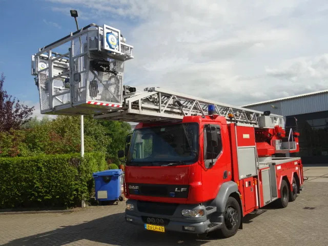 DAF LF 55.250 METZ 30 meter - Brannbil: bilde 5 DAF LF 55.250 METZ 30 meter - Brannbil: bilde 5