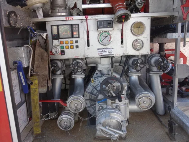 MAN 15 224-with winch 2500liter tank manual gearbox ,ziegler pomp - Brannbil: bilde 4 MAN 15 224-with winch 2500liter tank manual gearbox ,ziegler pomp - Brannbil: bilde 4