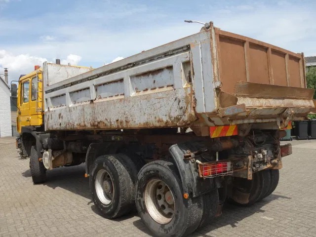 MAN 26.422 man 4x4 kipper - Tippbil: bilde 3 MAN 26.422 man 4x4 kipper - Tippbil: bilde 3