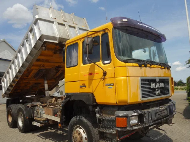 MAN 26.422 man 4x4 kipper - Tippbil: bilde 2 MAN 26.422 man 4x4 kipper - Tippbil: bilde 2