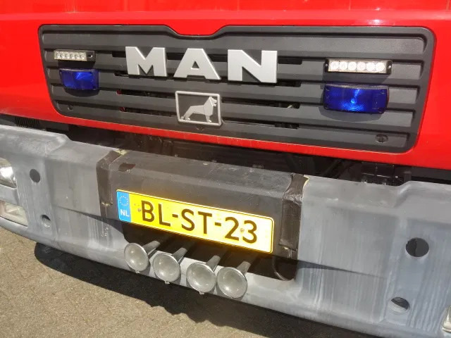 Brannbil MAN LE 220C GODIVA POMP 2000 LITER TANK,MANUAL GEARBOX: bilde 9