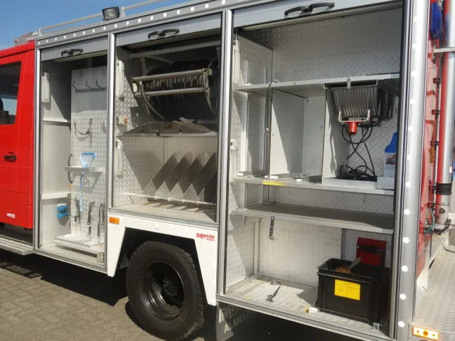 Brannbil MAN LE 220C GODIVA POMP 2000 LITER TANK,MANUAL GEARBOX: bilde 13