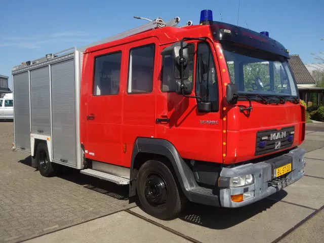 Brannbil MAN LE 220C GODIVA POMP 2000 LITER TANK,MANUAL GEARBOX: bilde 6