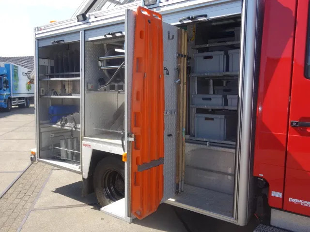 Brannbil MAN LE 220C GODIVA POMP 2000 LITER TANK,MANUAL GEARBOX: bilde 11