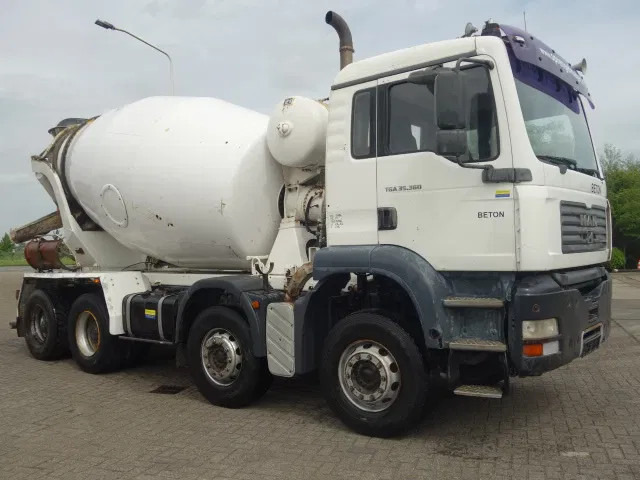 MAN TGA 35.360 8X4 MIXER STEEL SPRINGS BIG AXELS MANUAL POMP - Betongbil: bilde 1 MAN TGA 35.360 8X4 MIXER STEEL SPRINGS BIG AXELS MANUAL POMP - Betongbil: bilde 1