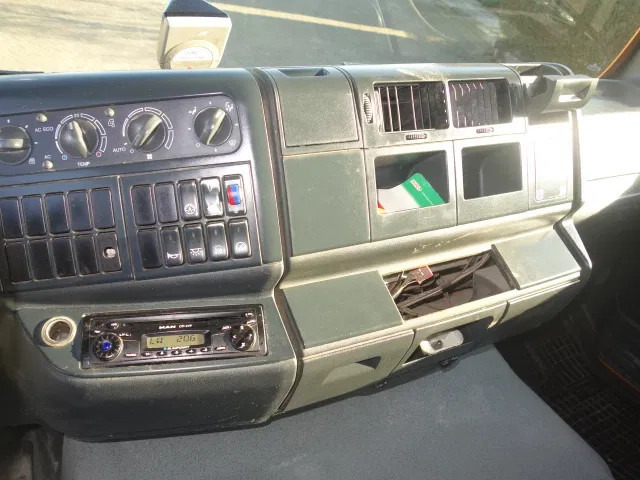 MAN TGA 41-440 8X6 MANUAL GEARBOX 22M3 MEILLER TIPPER - Tippbil: bilde 5 MAN TGA 41-440 8X6 MANUAL GEARBOX 22M3 MEILLER TIPPER - Tippbil: bilde 5