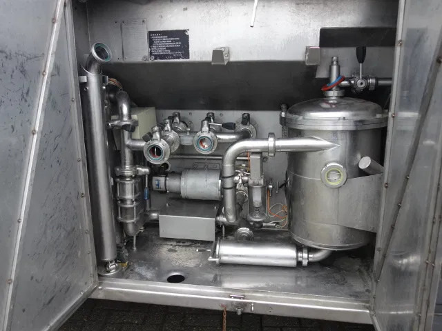 Renault Premium 370 16000liter steanless steeltank - Tankbil: bilde 3 Renault Premium 370 16000liter steanless steeltank - Tankbil: bilde 3