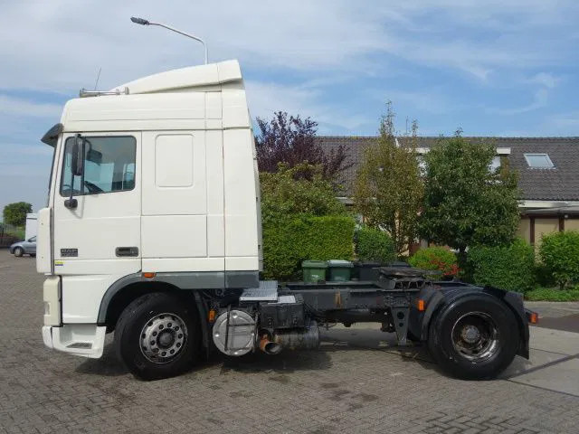 DAF XF 430 EURO3 MANAULE GEAR - Trekkvogn: bilde 5 DAF XF 430 EURO3 MANAULE GEAR - Trekkvogn: bilde 5