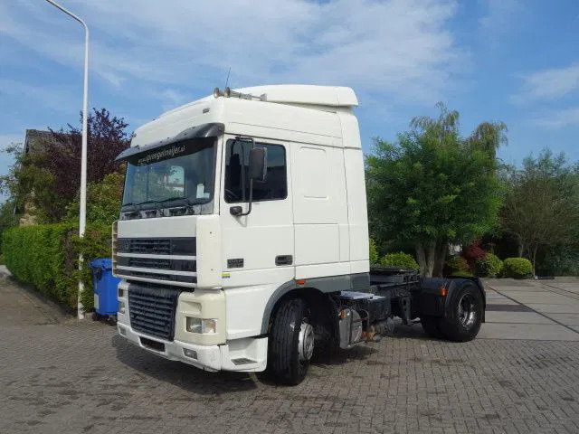 DAF XF 430 EURO3 MANAULE GEAR - Trekkvogn: bilde 4 DAF XF 430 EURO3 MANAULE GEAR - Trekkvogn: bilde 4