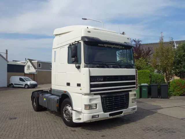 DAF XF 430 EURO3 MANAULE GEAR - Trekkvogn: bilde 2 DAF XF 430 EURO3 MANAULE GEAR - Trekkvogn: bilde 2