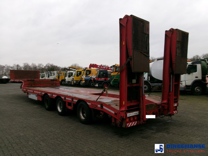 Broshuis 3-axle semi lowbed trailer 45t + ramps - DAMAGED - Lavloader semitrailer: bilde 3 Broshuis 3-axle semi lowbed trailer 45t + ramps - DAMAGED - Lavloader semitrailer: bilde 3