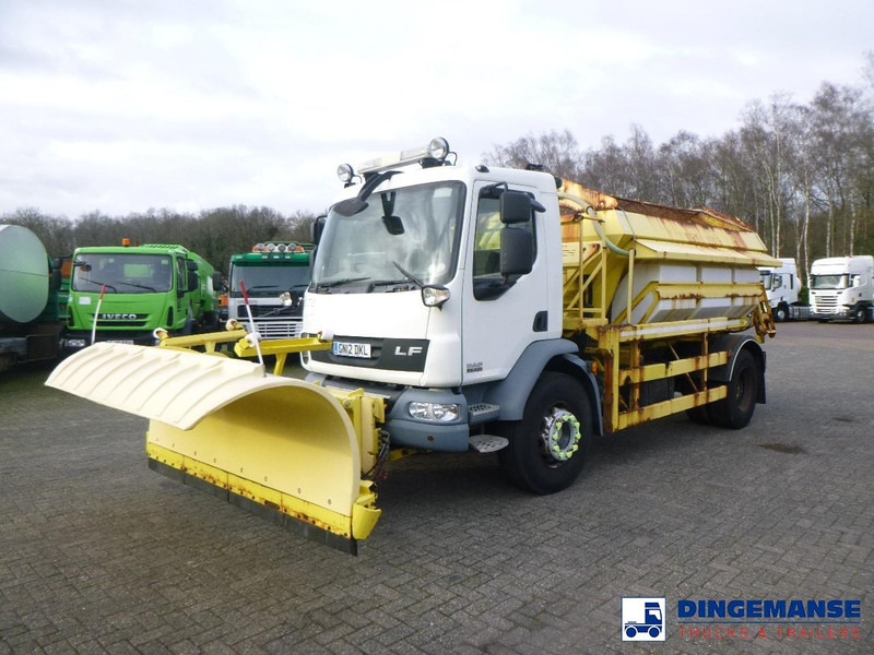 DAF LF 55.220 4X2 RHD salt spreader / gritter - Brøytebil: bilde 1 DAF LF 55.220 4X2 RHD salt spreader / gritter - Brøytebil: bilde 1