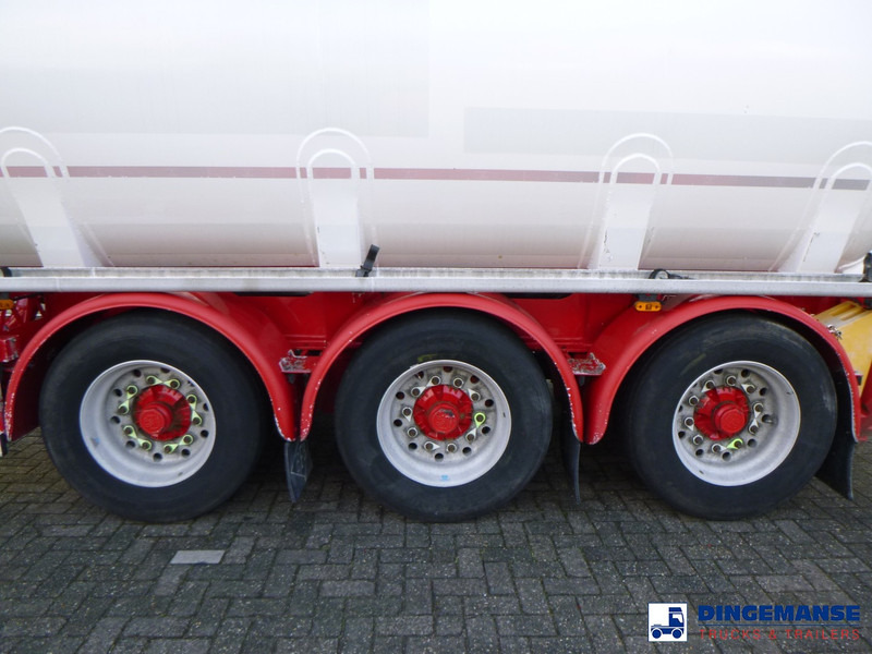 Feldbinder Jet fuel tank 40 m3 / 1 comp + pump - Tankhenger: bilde 5 Feldbinder Jet fuel tank 40 m3 / 1 comp + pump - Tankhenger: bilde 5
