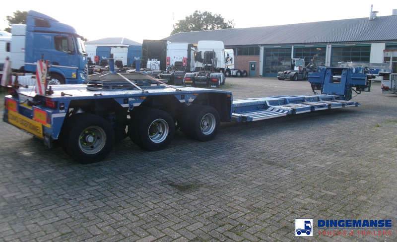 Goldhofer 3-axle lowbed trailer STZ-V 3-33/80A 56 t / ext. 13.6 m - Lavloader semitrailer: bilde 4 Goldhofer 3-axle lowbed trailer STZ-V 3-33/80A 56 t / ext. 13.6 m - Lavloader semitrailer: bilde 4