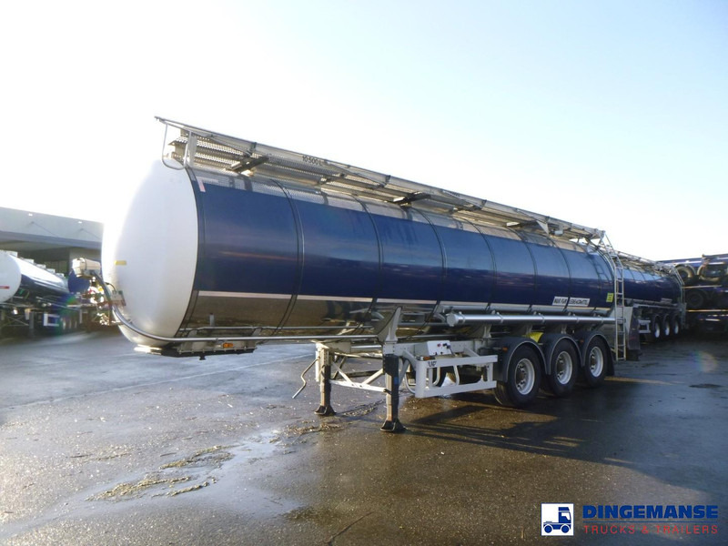 LAG Food tank inox 32 m3 / 3 comp + pump - Tanksemi: bilde 1 LAG Food tank inox 32 m3 / 3 comp + pump - Tanksemi: bilde 1