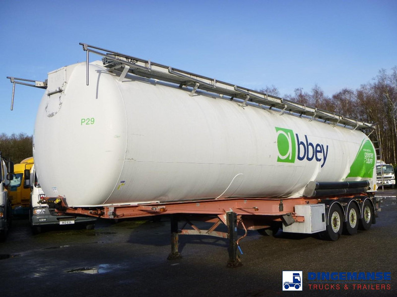 LAG Powder tank alu 60.5 m3 (tipping) - Tanksemi: bilde 1 LAG Powder tank alu 60.5 m3 (tipping) - Tanksemi: bilde 1