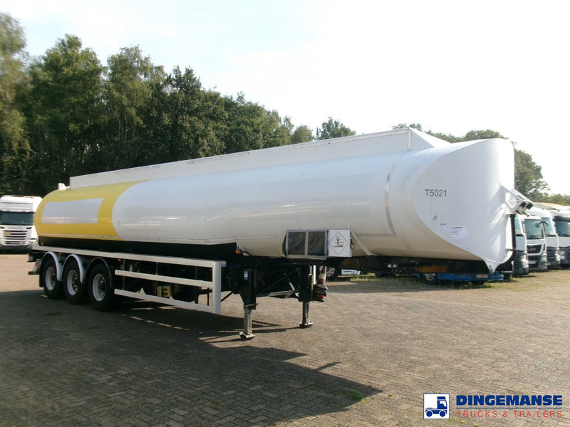 Lakeland Fuel tank alu 43 m3 / 6 comp - Tanksemi: bilde 2 Lakeland Fuel tank alu 43 m3 / 6 comp - Tanksemi: bilde 2