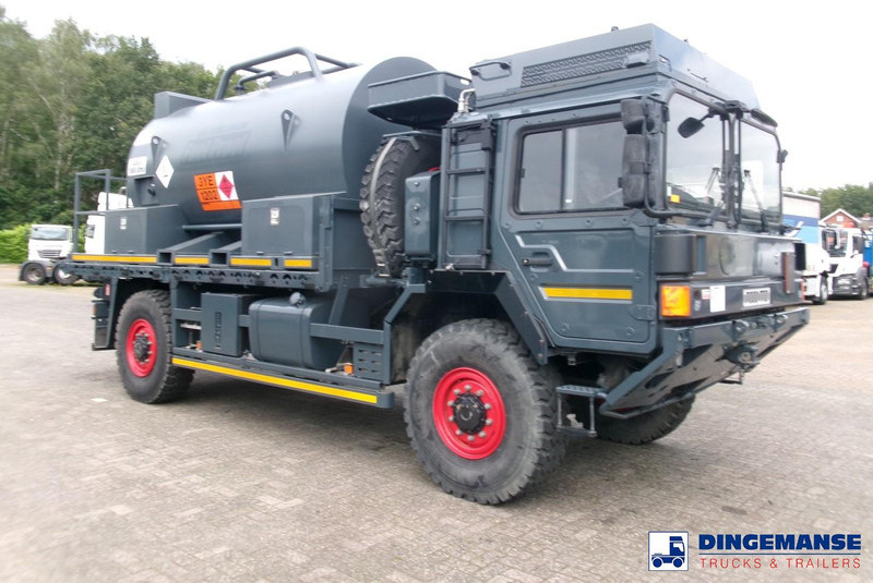 MAN HX 18.330 4X4 RHD fuel tank 5.5 m3 - Tankbil: bilde 2 MAN HX 18.330 4X4 RHD fuel tank 5.5 m3 - Tankbil: bilde 2