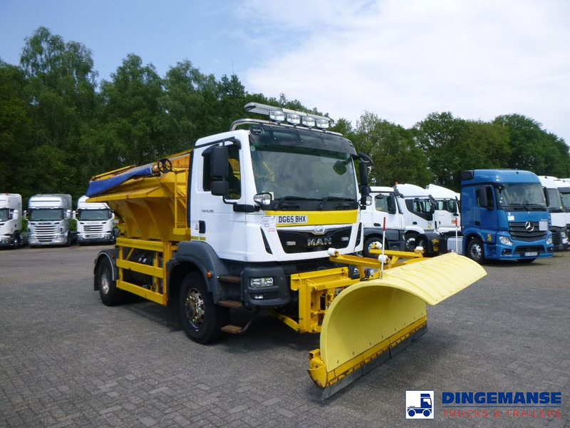 MAN TGM 18.290 4X4 RHD gritter / snow plough - Brøytebil: bilde 2 MAN TGM 18.290 4X4 RHD gritter / snow plough - Brøytebil: bilde 2