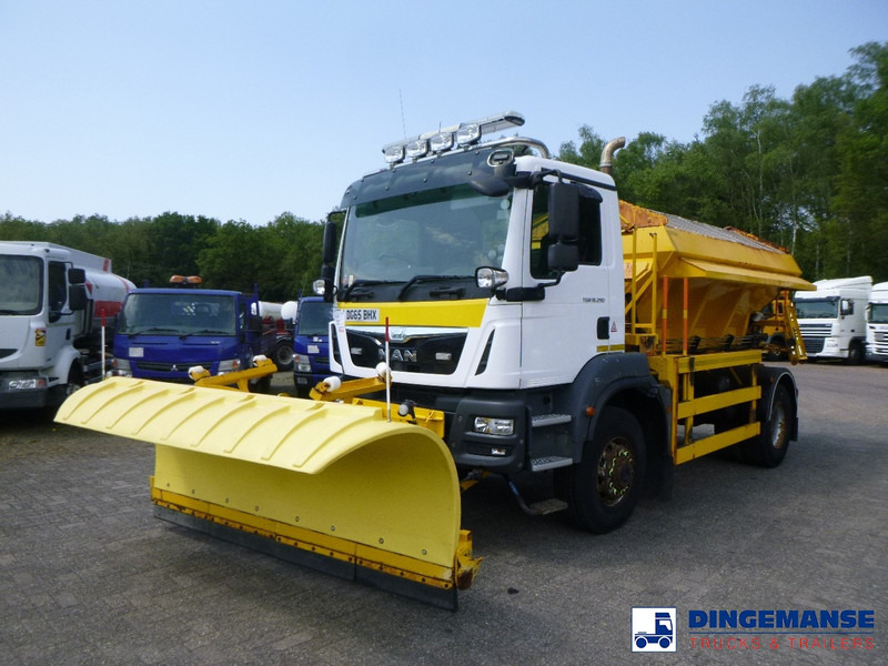 MAN TGM 18.290 4X4 RHD gritter / snow plough - Brøytebil: bilde 1 MAN TGM 18.290 4X4 RHD gritter / snow plough - Brøytebil: bilde 1